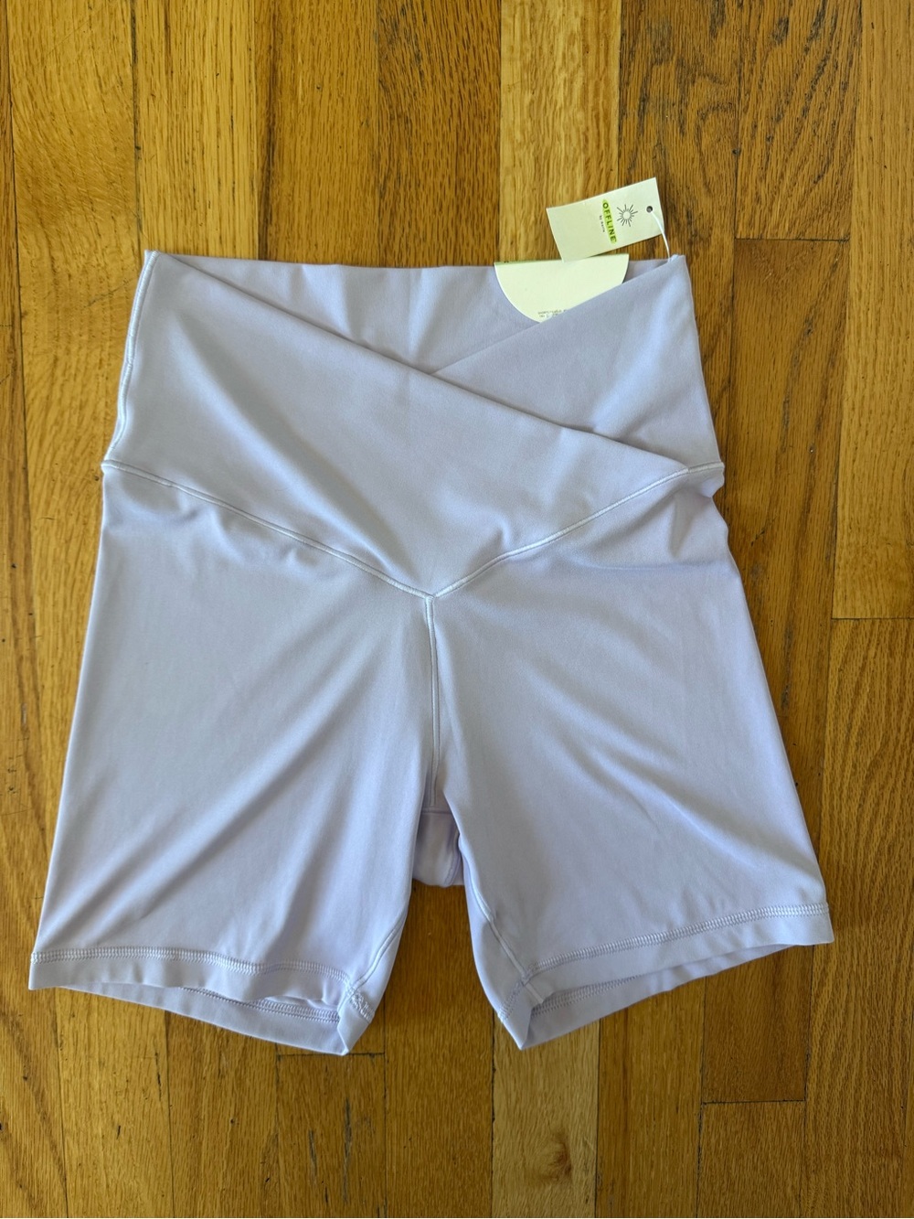 Offline By Aerie Real Me Bike Short 5” Women’s M Lavendar NWT